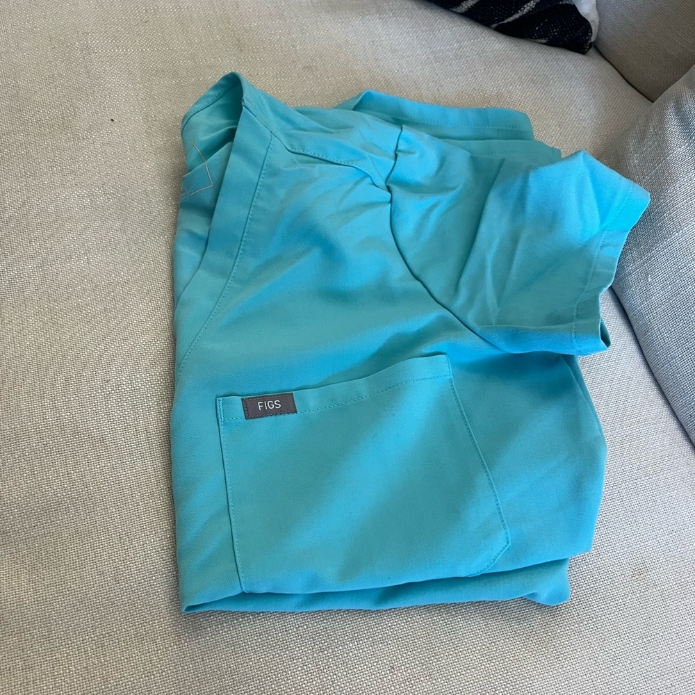 Catrina scrub top light teal xs